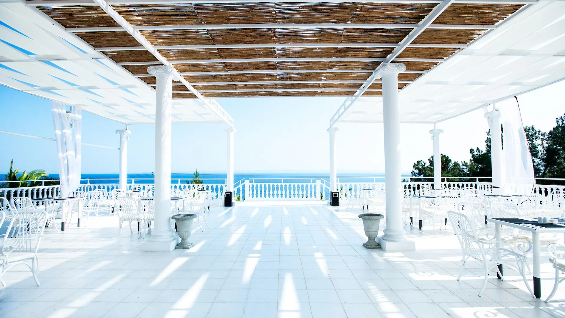 Bianco Olympico Beach Resort Calcídica 4*,